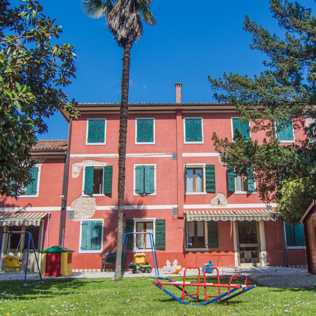 asilonido_bimbiinsieme_monte