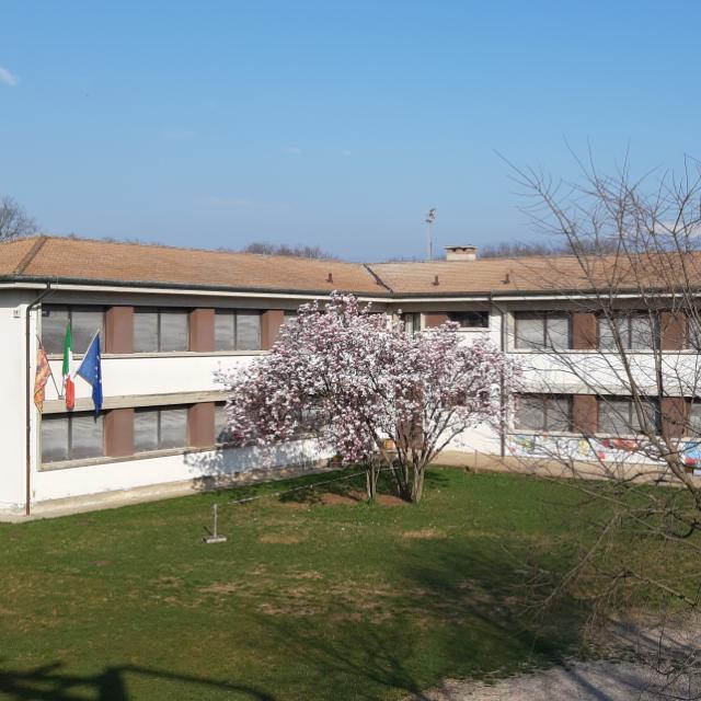Scuola-Secondaria-Madonna-delle-Cendrole